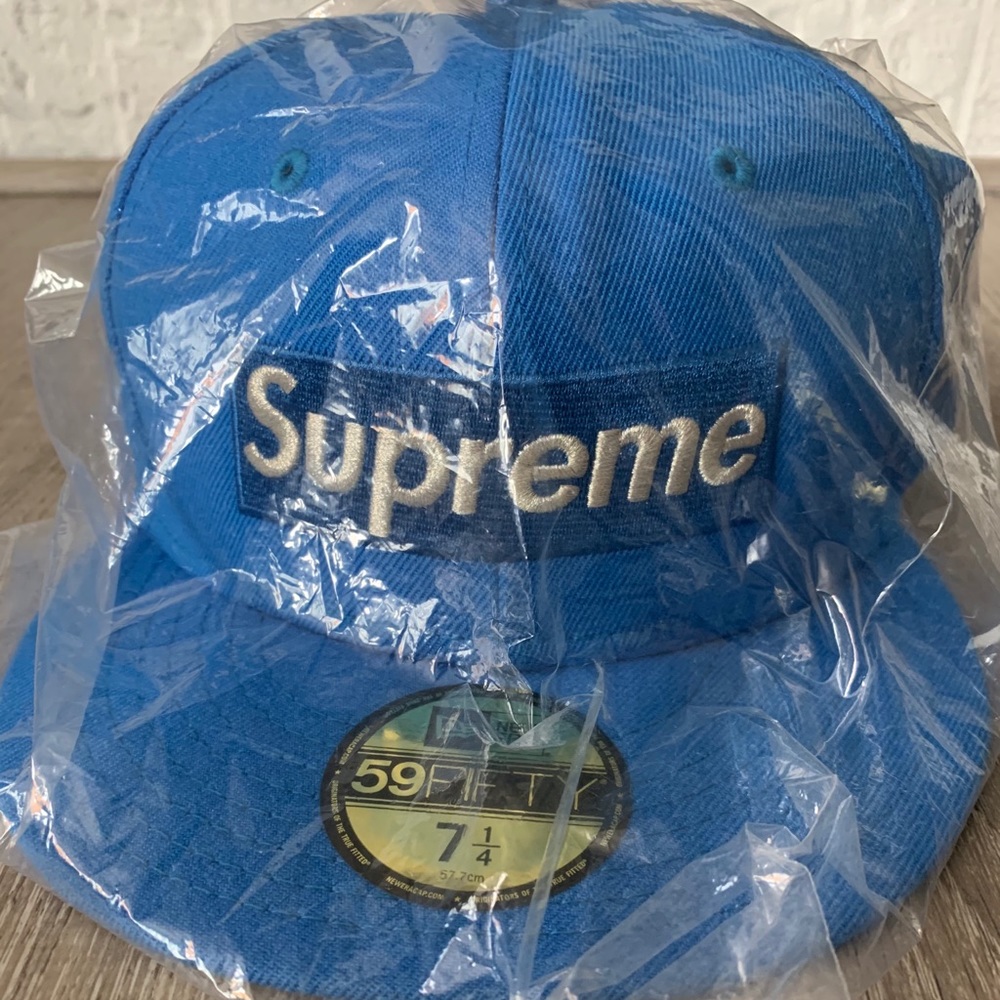 Supreme hat brand new in packaging. 7 1/4”